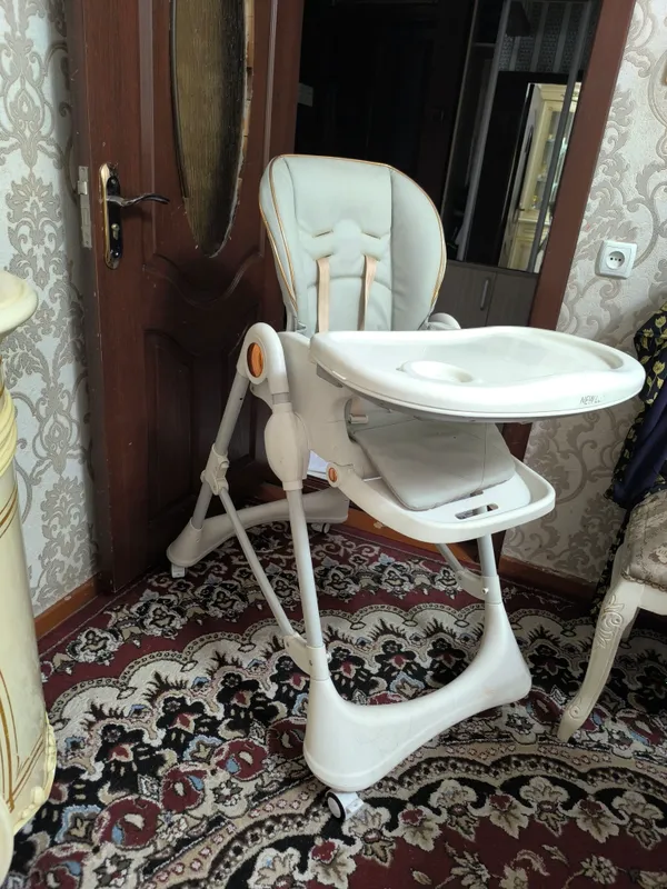 bolalar ovqatlanish stolli