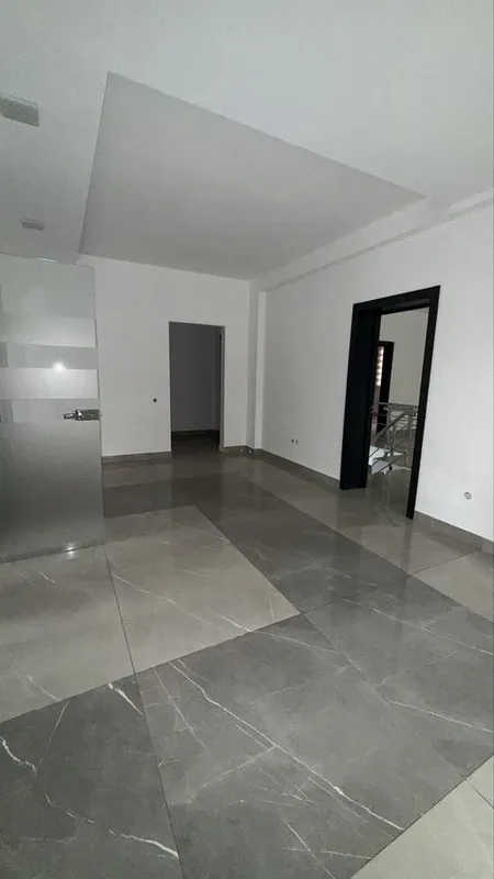 Сдается В Аренду 560м2 Ракят Боши — фото 2