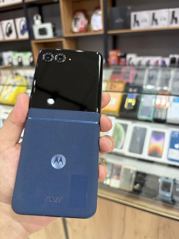 Motorola Razr 2025 Dual sim 8/256 — фото 1