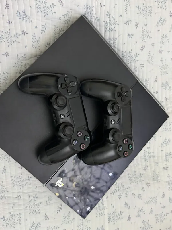 Sony PlayStation 4 — фото 3