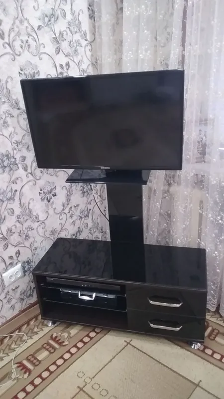 Телевизор