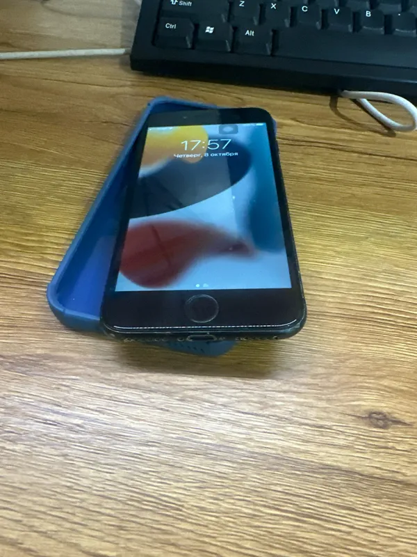 iPhone 7, 128 GB Qora 4 iPhone 7, 128 GB Qora 4