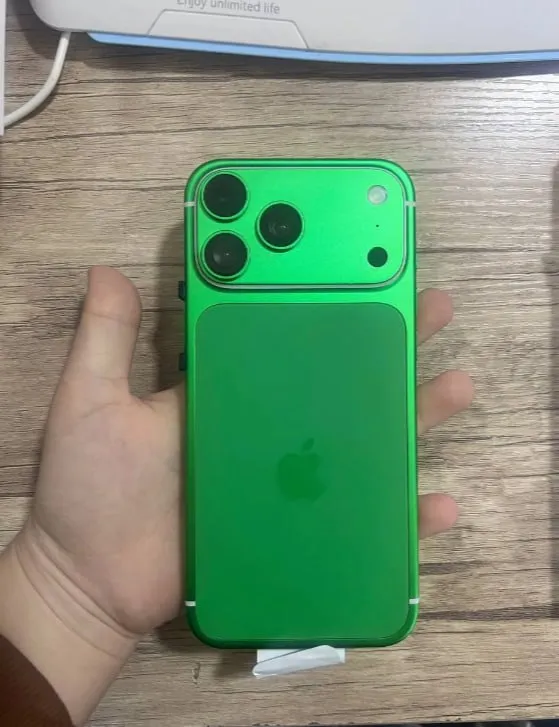 iphone 17 pro max 2