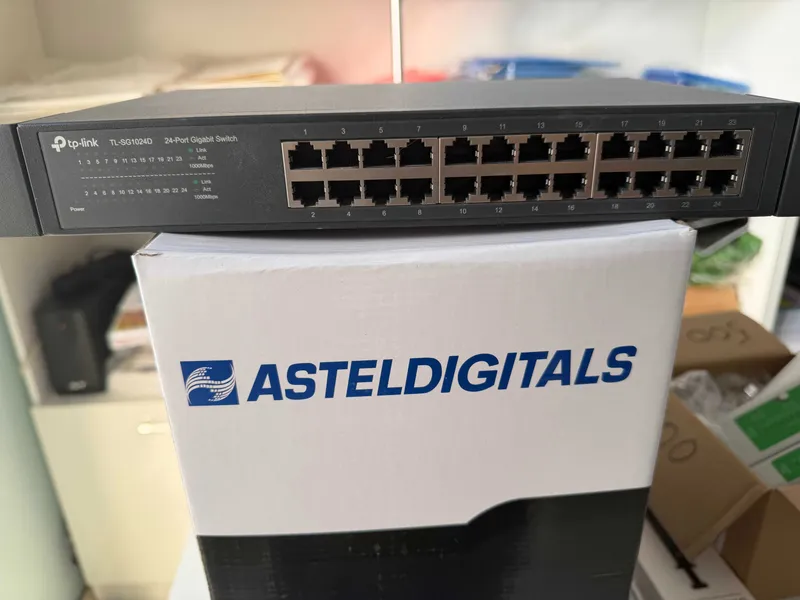 tp-link 24-port gigabit switch