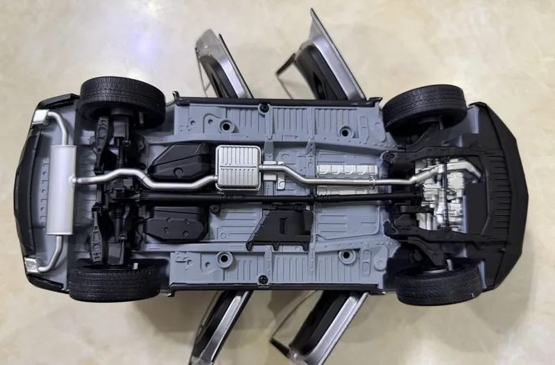 Chevrolet Equinox в масштабе 1:18 для коллекционеров 6 Chevrolet Equinox в масштабе 1:18 для коллекционеров 6