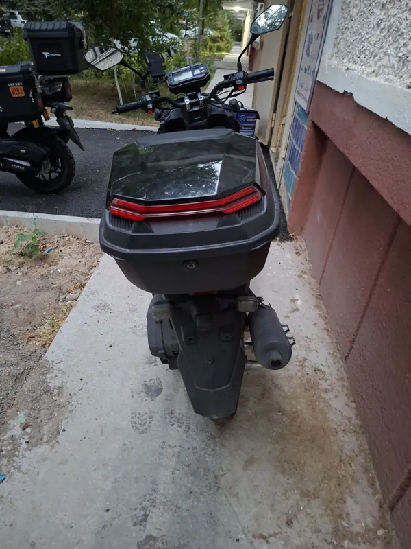 Spinway tank skuter