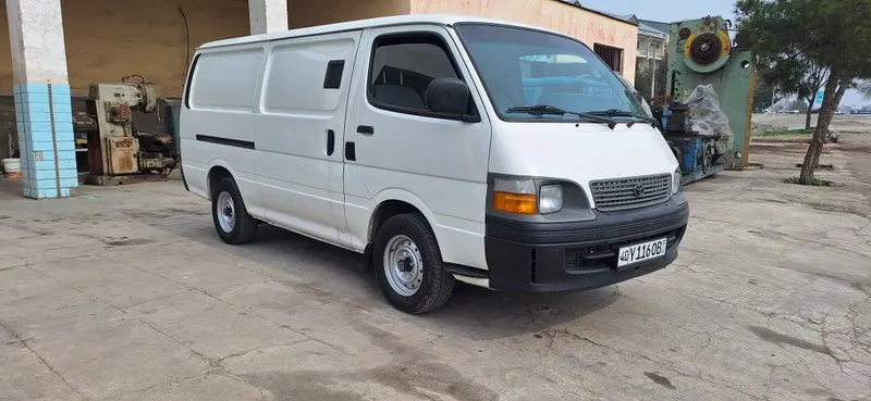 Toyota Niasse фургон 2003 год 2