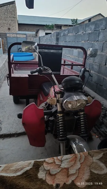 Mototsikl NewStar 200 sotiladi