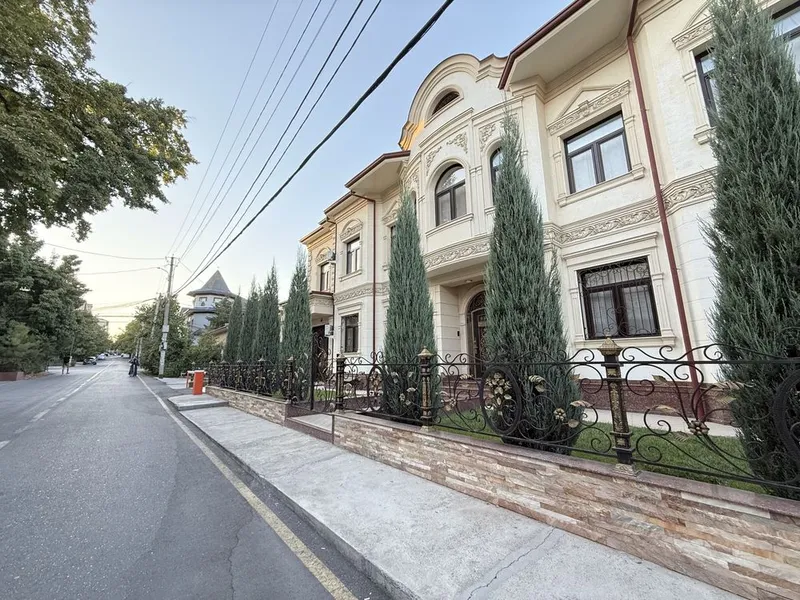 В продаже класическая резиденция на 8 сотках Мирабад гостиница России — фото 3