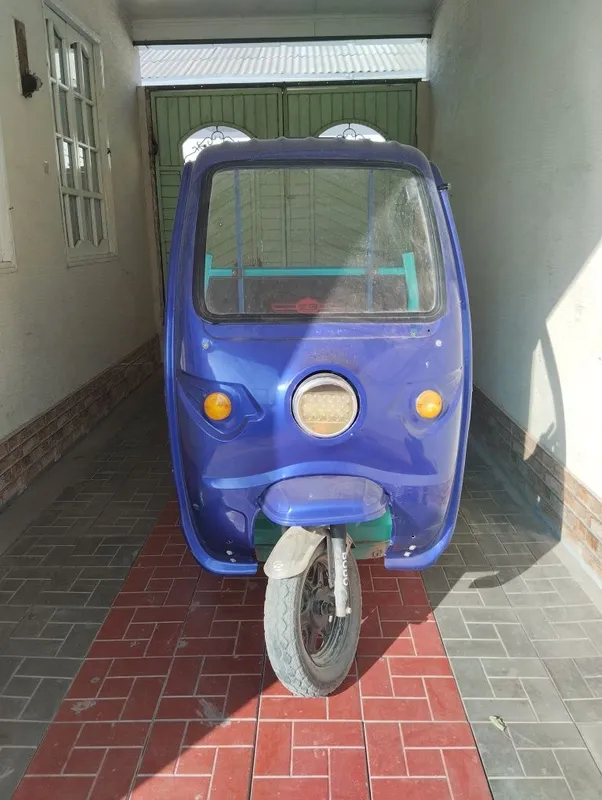 Elektor skuter kabinasi bilan 4 Elektor skuter kabinasi bilan 4