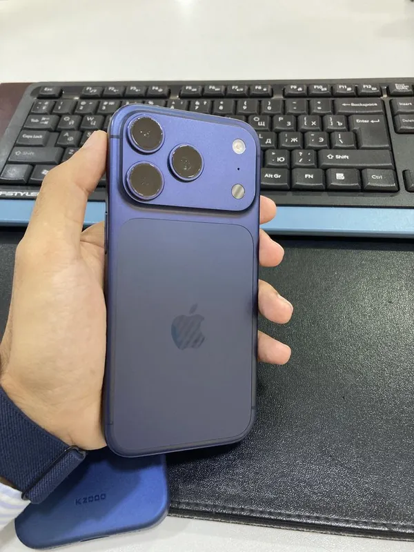 iPhone 17 Pro 256 ГБ, идеальное состояние, ёмкость аккумулятора 92% 3 iPhone 17 Pro 256 ГБ, идеальное состояние, ёмкость аккумулятора 92% 3