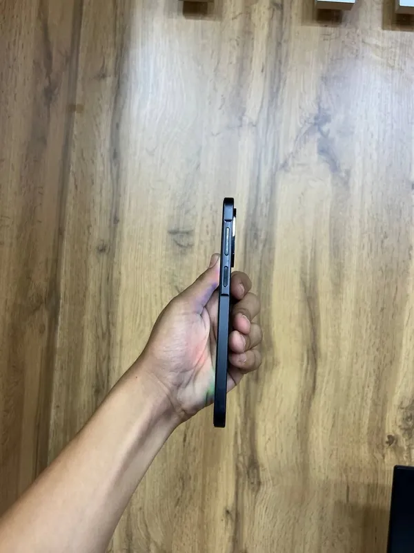 Samsung A17, состояние хорошее, использовался 2–3 месяца, коробка есть 3