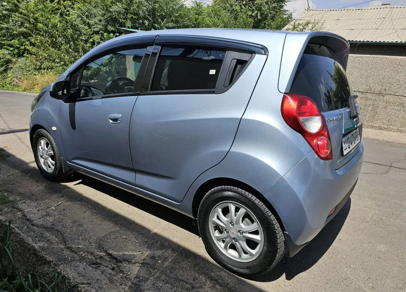 Срочно spark 1.0 автомат в отличном состоянии с маленьким пробегом 4