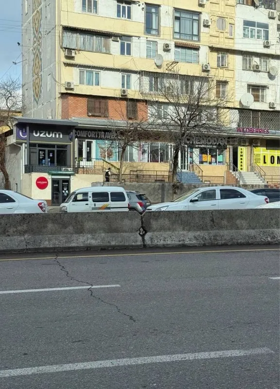 Продается Нежилое Помещение Паркентский Рынок Вдоль Дороги