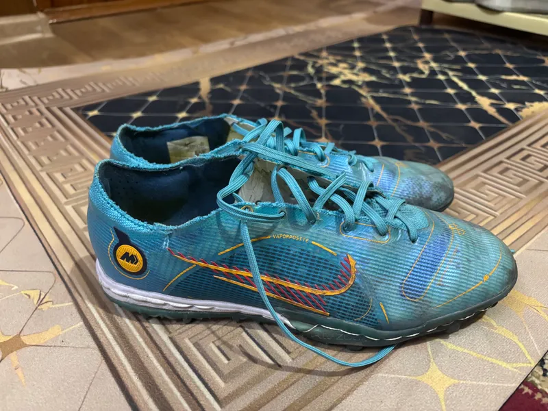 сороконожки Nike Mercurial