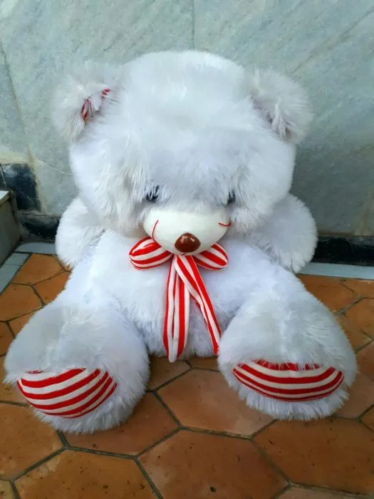 Огромный мягкий белый медведь