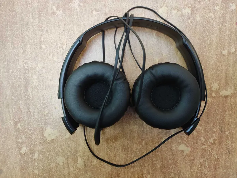 Проводные наушники Sony 2 Проводные наушники Sony 2