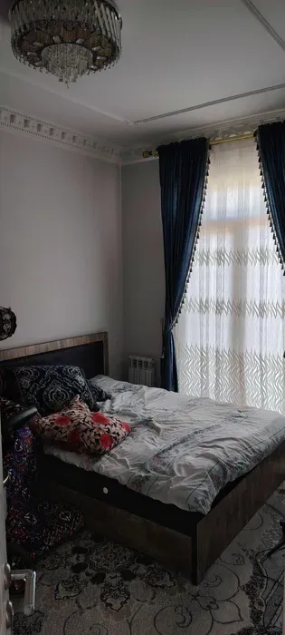 Алмазар Сити 8