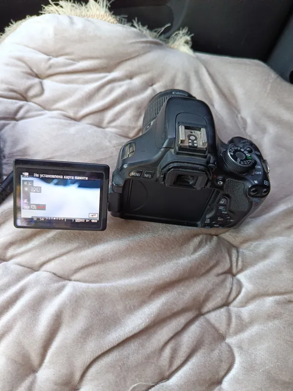 Canon 600D Camera — фото 2