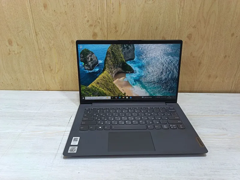 Ноутбук Lenovo