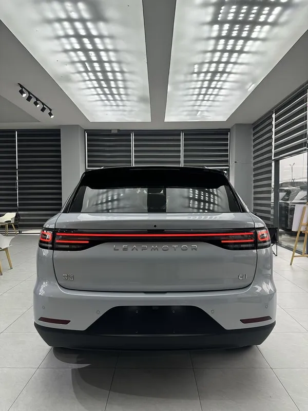 Leapmotor C11 300KM Luxury Lidar Gibrid Restayling Dop opsiya FULL — фото 2