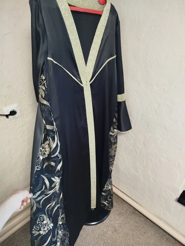 abaya nakidka