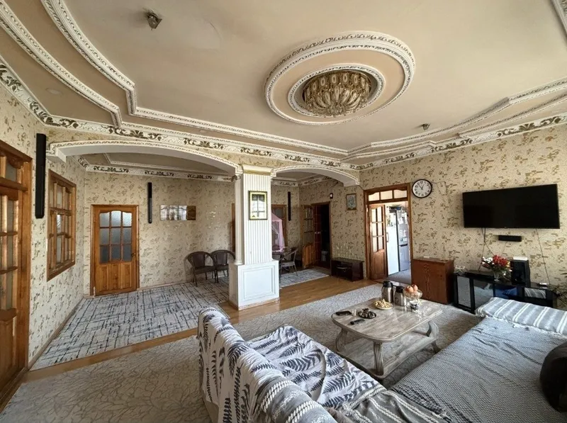 5-комнатный дом 4.5 сотки, 261 м², Мирабад ок уй махалля файзиобад