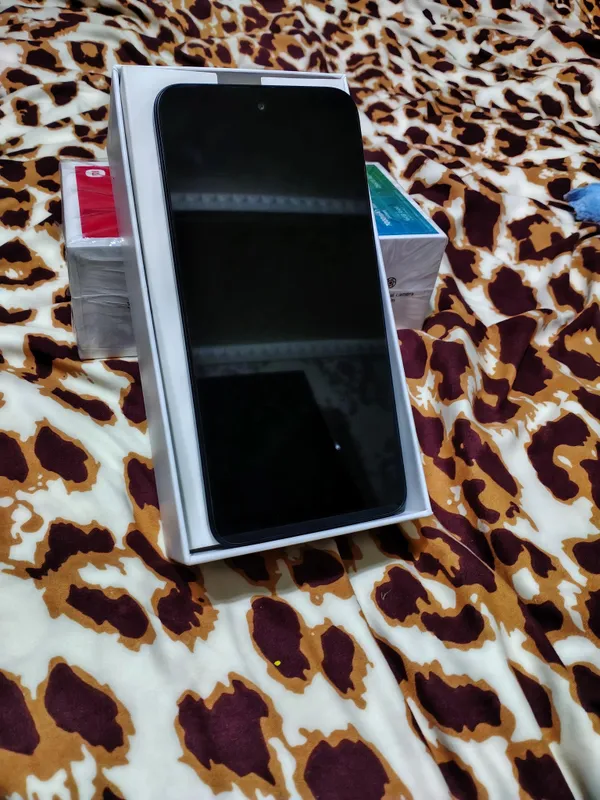 Redmi 15, 8/256 ГБ 2