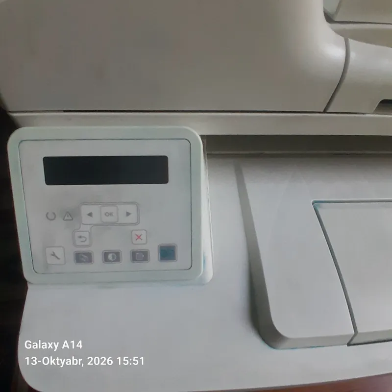Printer yaxshi holatda, zaxira kartriji bilan 2 Printer yaxshi holatda, zaxira kartriji bilan 2