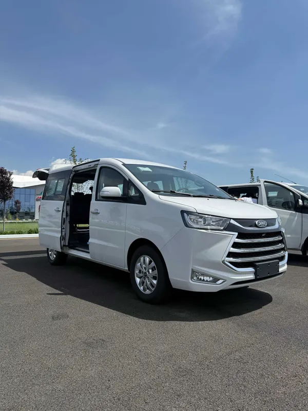 Jac M4 Refine 9kishilik -oilaviy va biznes uchun ideal 2