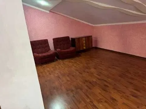 id: MA26001 Yashnobodda 6 xonali uy shoshilinch ijaraga beriladi 2 id: MA26001 Yashnobodda 6 xonali uy shoshilinch ijaraga beriladi 2