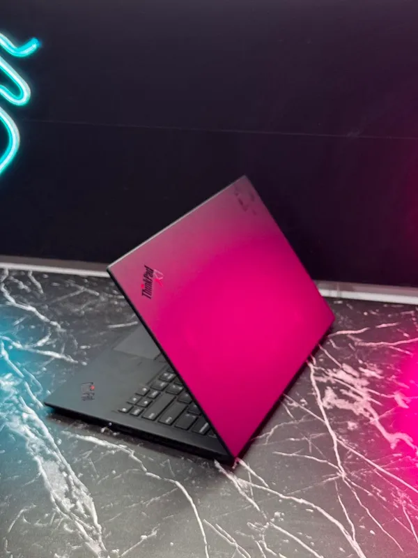 Lenovo ThinkPad X1 Carbon Gen8 3 Lenovo ThinkPad X1 Carbon Gen8 3