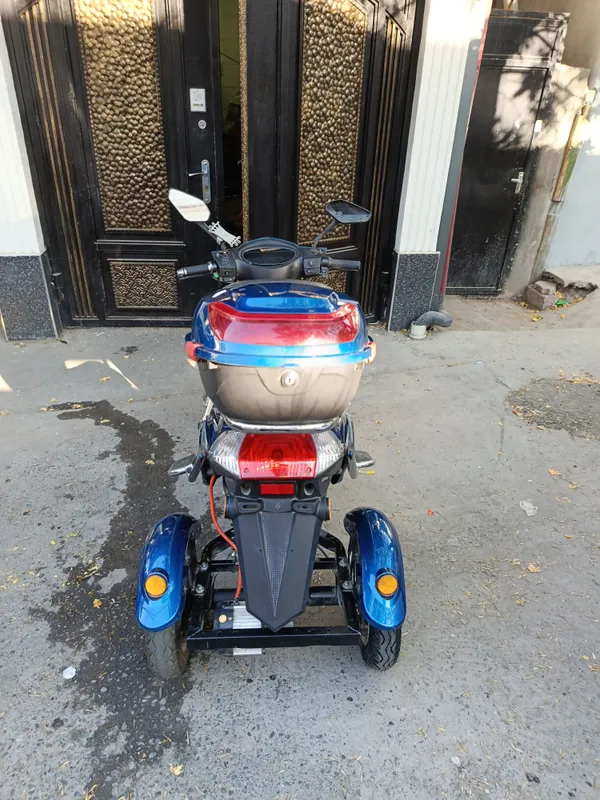 Tesla sukutir 7