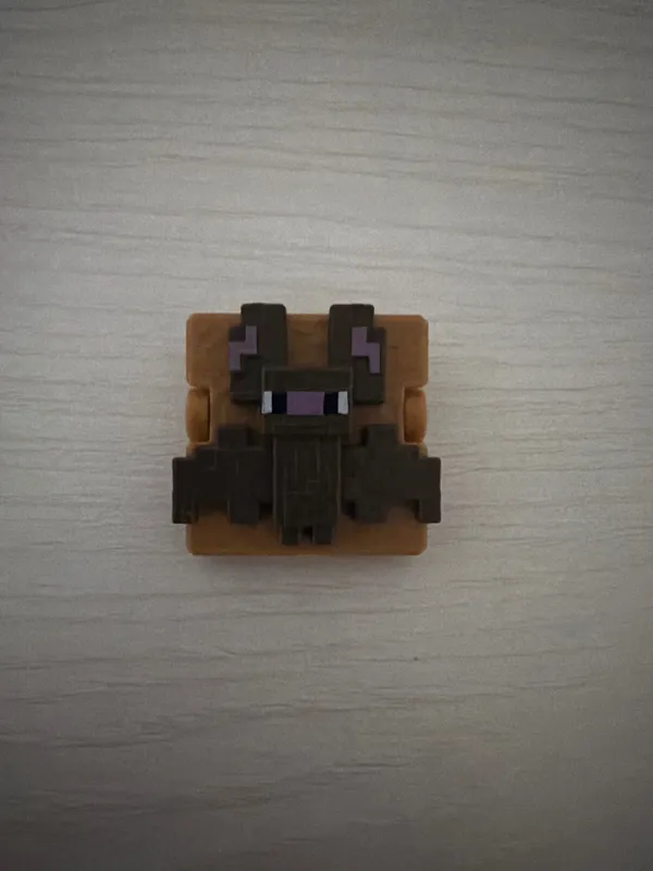 Игрушки Kinder Joy Minecraft 3