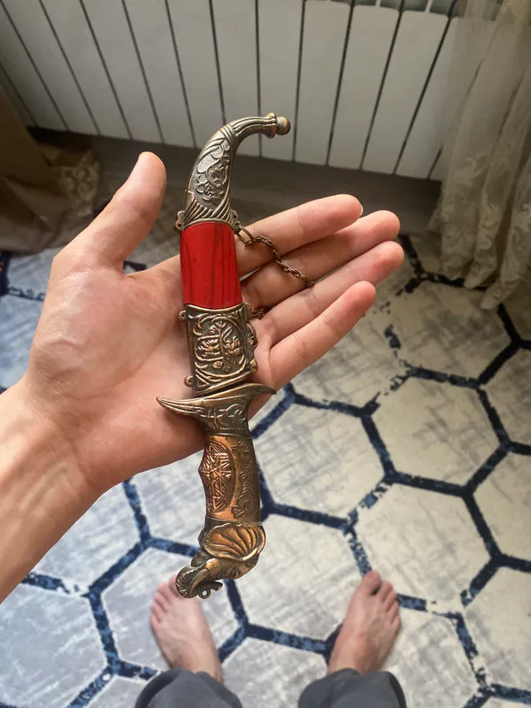 Qadimiy Va chiroyli pichoq kaleksionerlar uchun