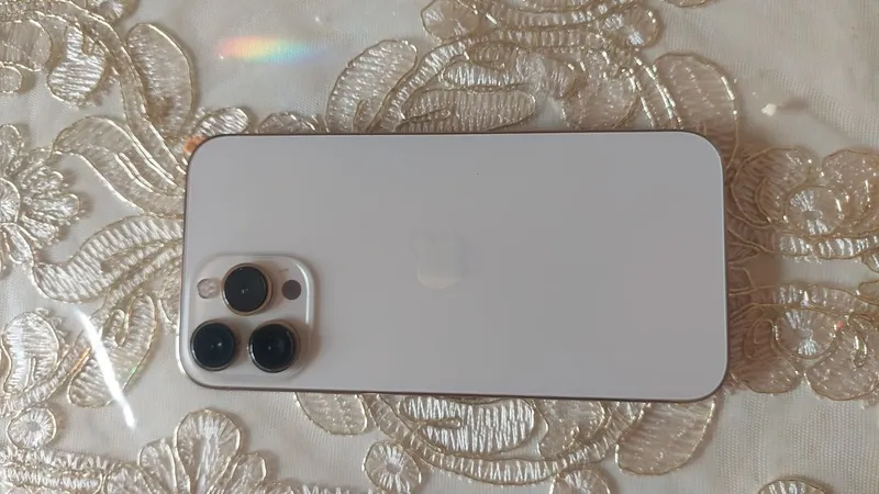 iphone 13proma, 2