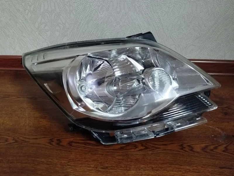 Кобальт фара Правая.