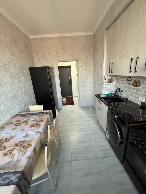 Sergeli yangi domda Qizlar uchun bez makler kvartira, yonimizga sherik 4