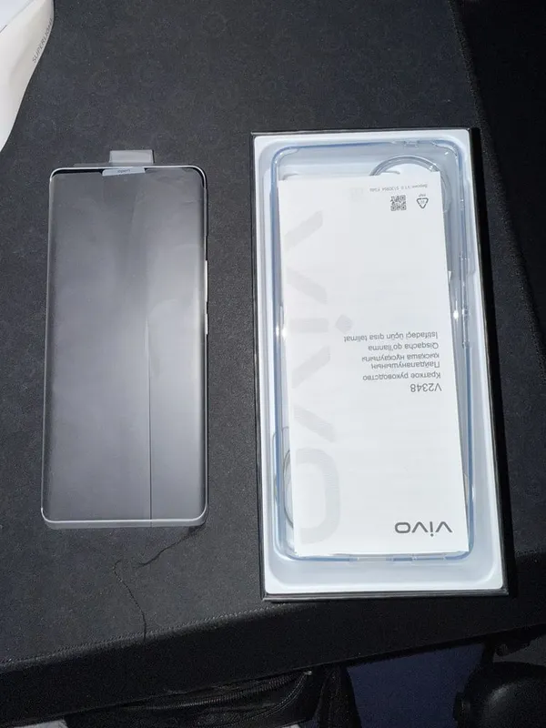 Vivo V40 новый коробка — фото 2