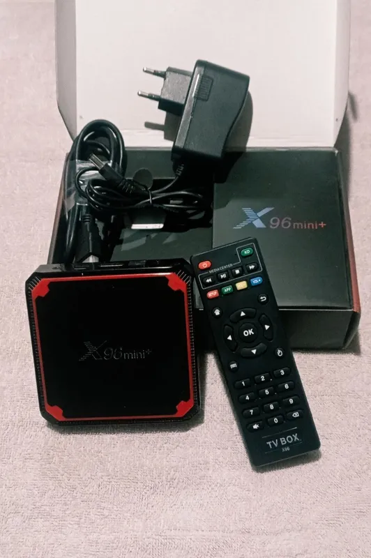 Юқори аниқликда кўрсатувчи 3D ROISON телевизор сотилади.Смартбокс совғ — фото 3