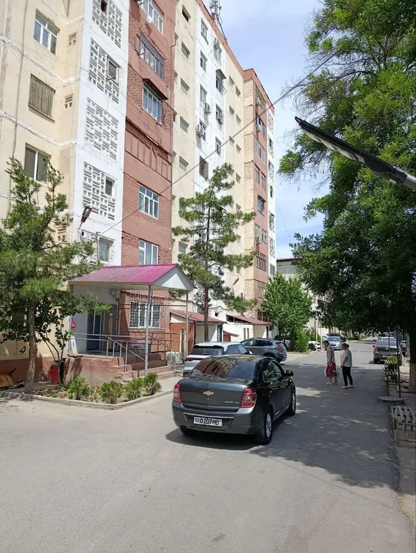 продам квартиру возле рынка урикзор