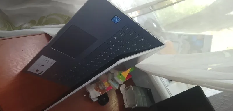 ASUS o‘n birinchi Windows 2