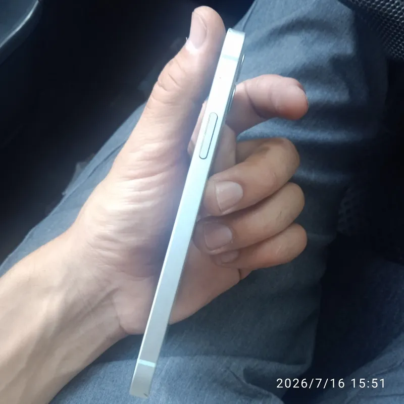 iPhone 12 срочно продается 3