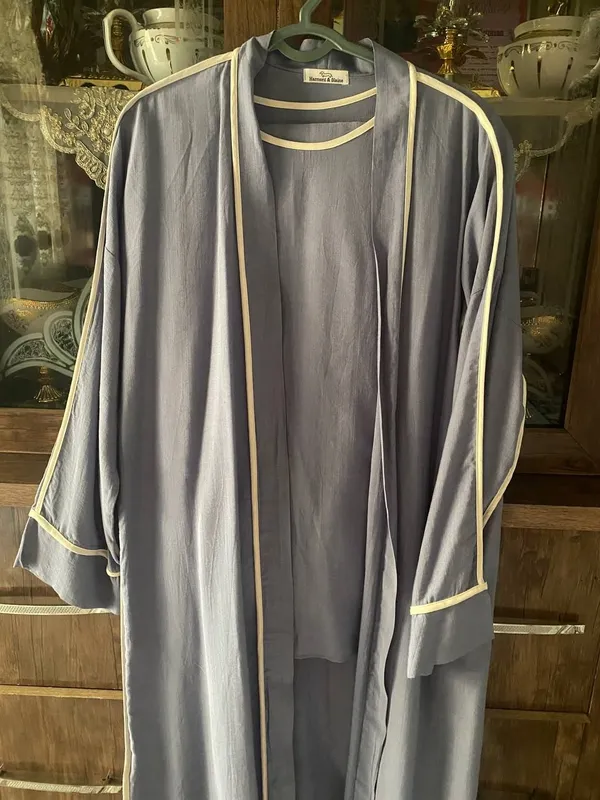 Abaya holati juda yaxshi chiroyli
