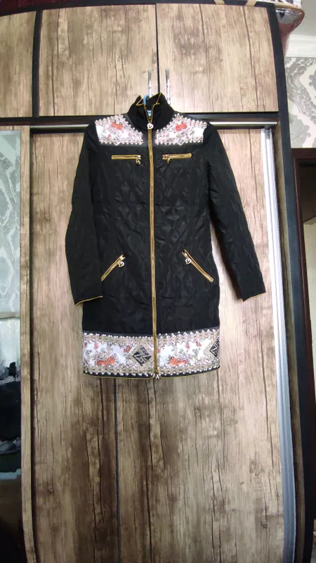 Курткалар сотилади