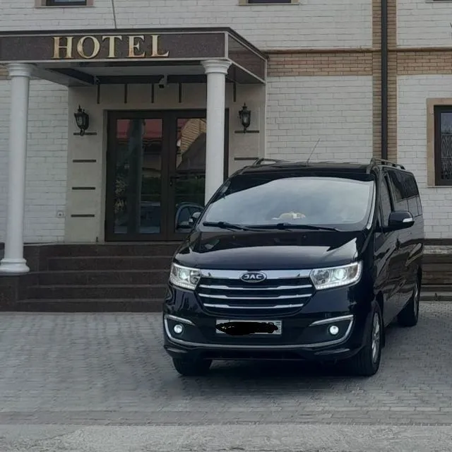 Sayoxat uchun moshina xizmati