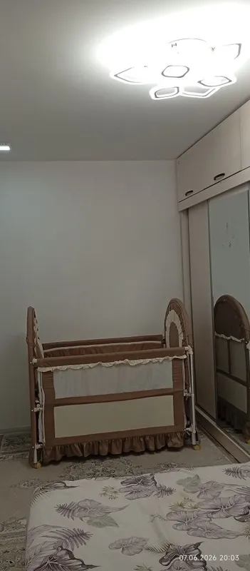 Продаётся 4 ком квартира. На третьем этаже. Район Радуга. — фото 3