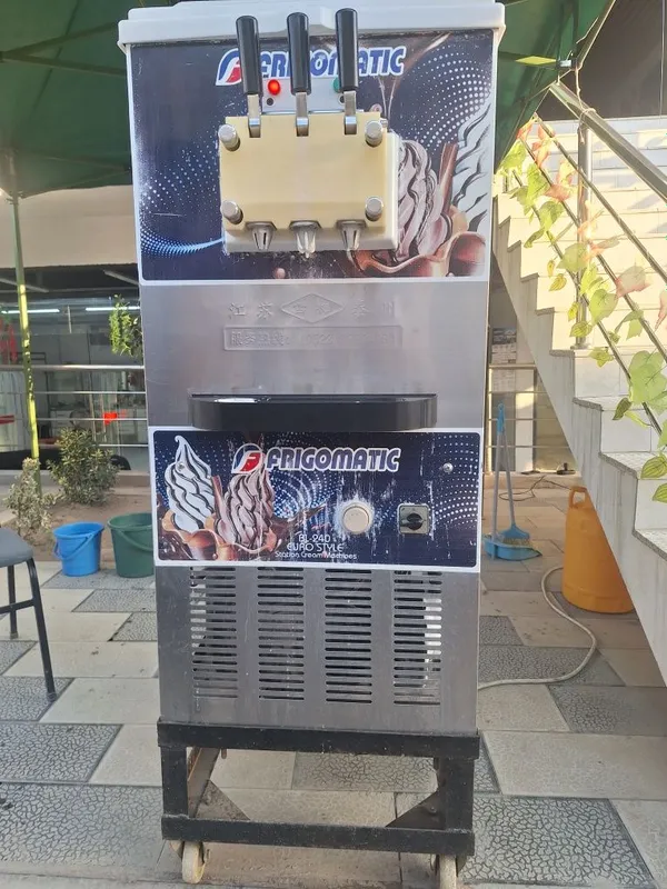 Frezor frigomatic 380 volt 1 Frezor frigomatic 380 volt 1