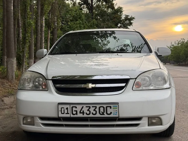 Chevrolet Lacetti 1.8L — фото 1