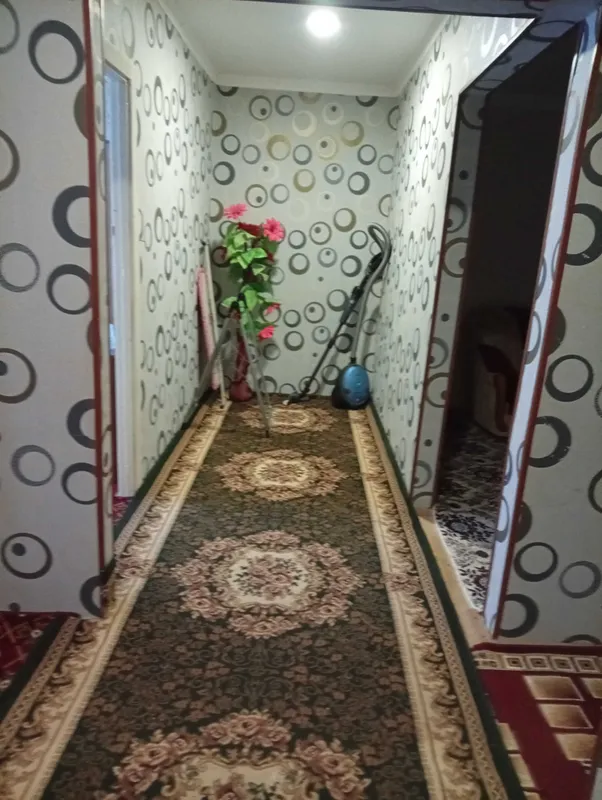 5-maktab yonida 3 xonali kvartira ijaraga beriladi.